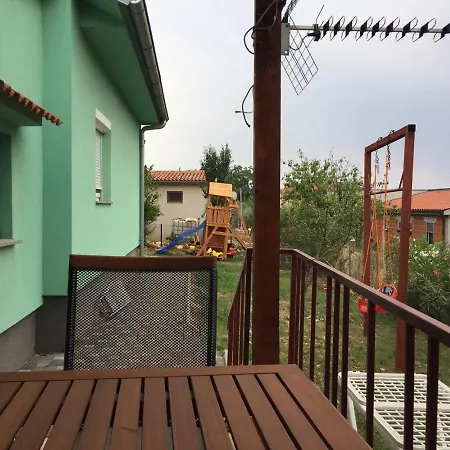 Apartment One-bedroom Apartment, Wifi, Airco, Parking, Washing Machine, Grill Medulin