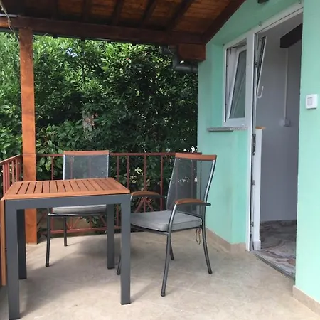 One-bedroom Apartment, Wifi, Airco, Parking, Washing Machine, Grill *