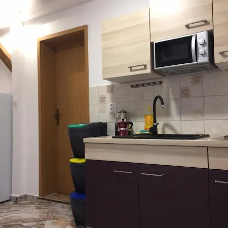 One-bedroom Apartment, Wifi, Airco, Parking, Washing Machine, Grill * Medulin